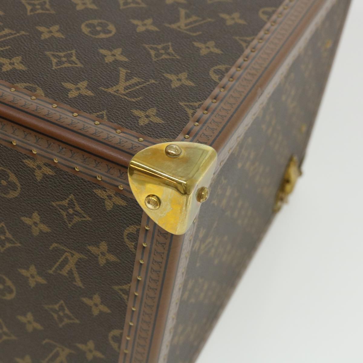 LOUIS VUITTON Monogram Champagne case Trunk M21825 LV Auth 31844A