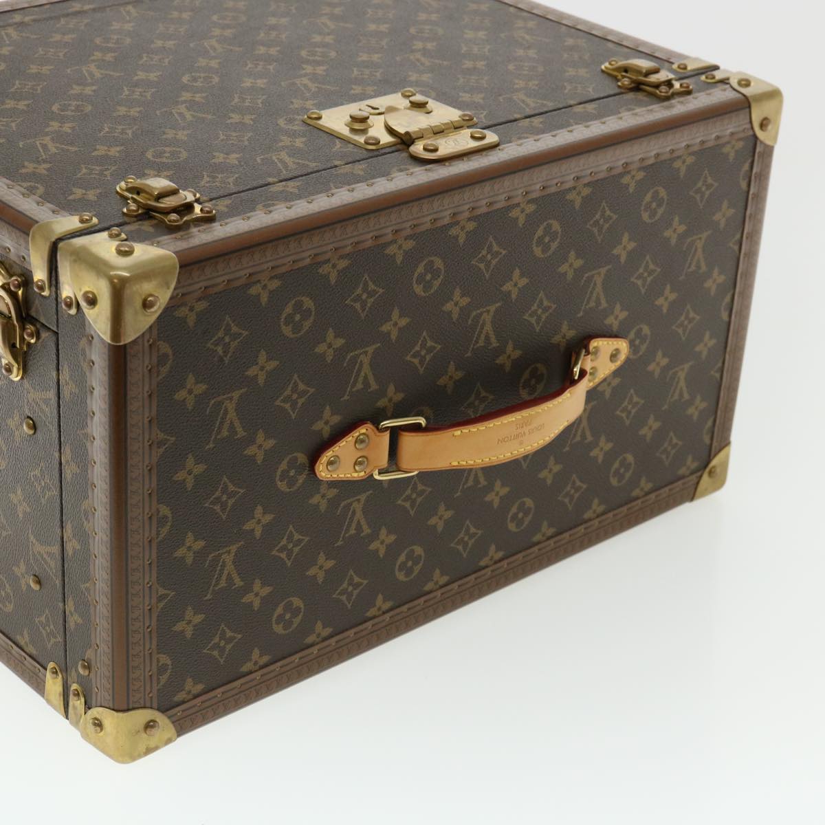 LOUIS VUITTON Monogram Champagne case Trunk M21825 LV Auth 31844A