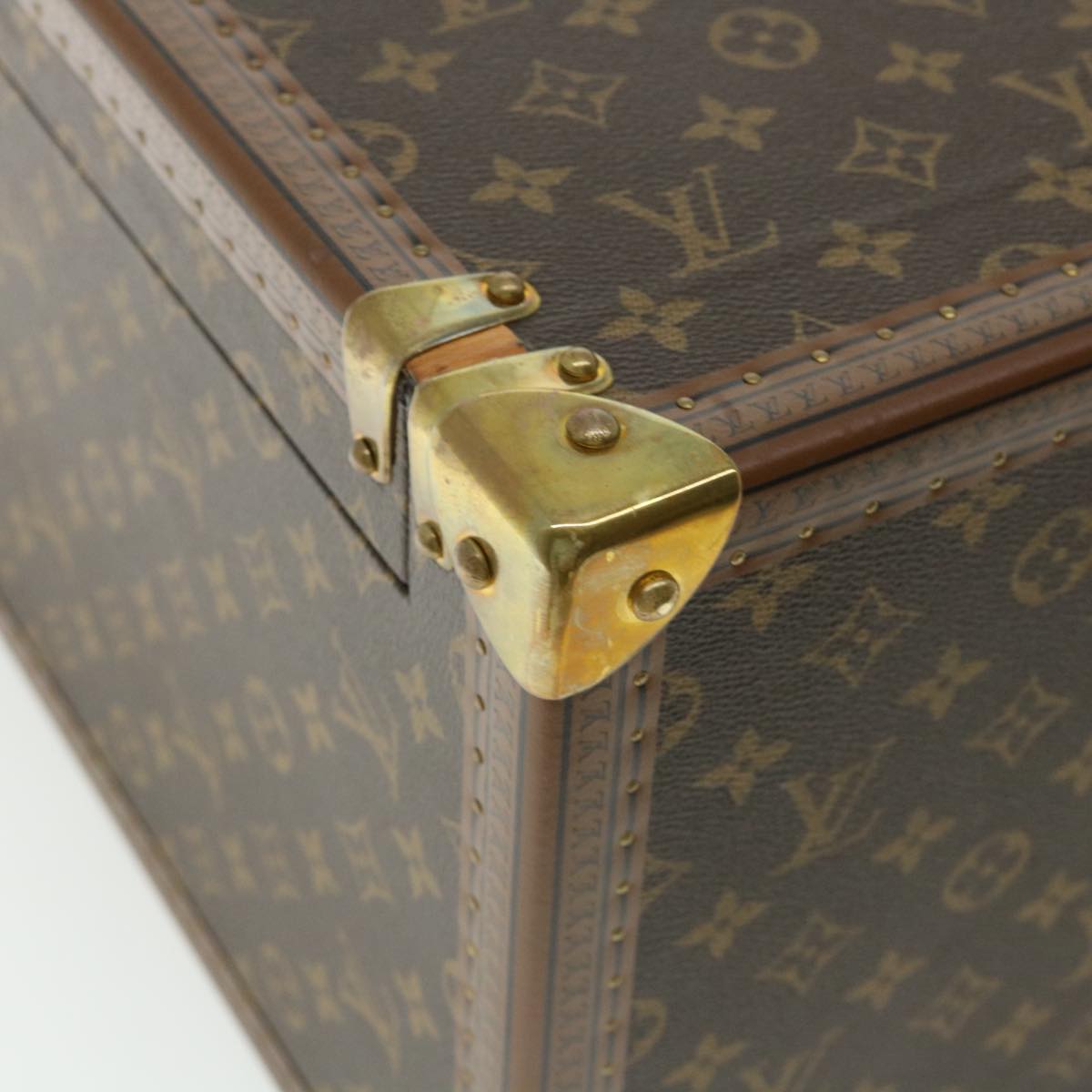 LOUIS VUITTON Monogram Champagne case Trunk M21825 LV Auth 31844A