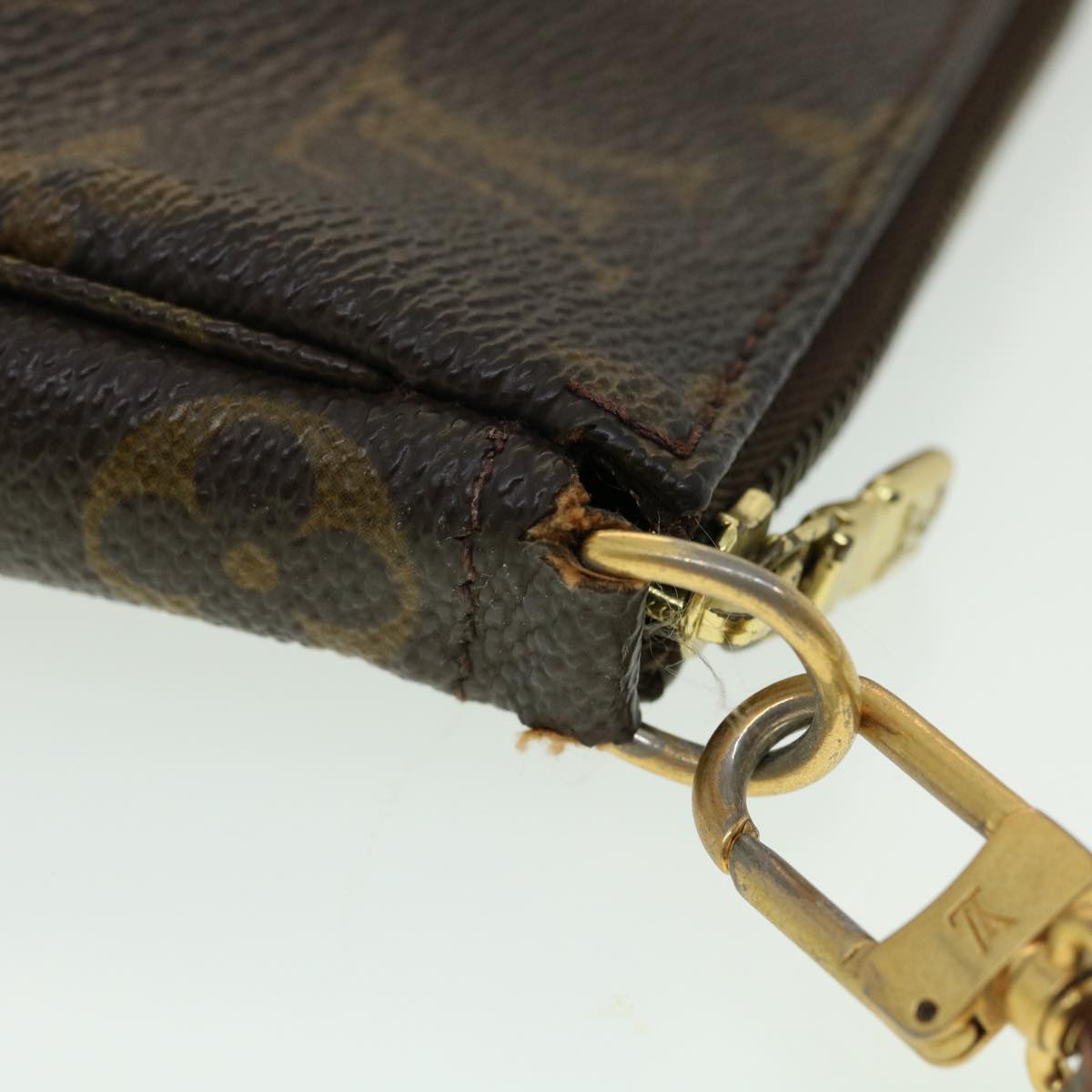 LOUIS VUITTON Monogram Pochette Accessoires Pouch M51980 LV Auth 31869