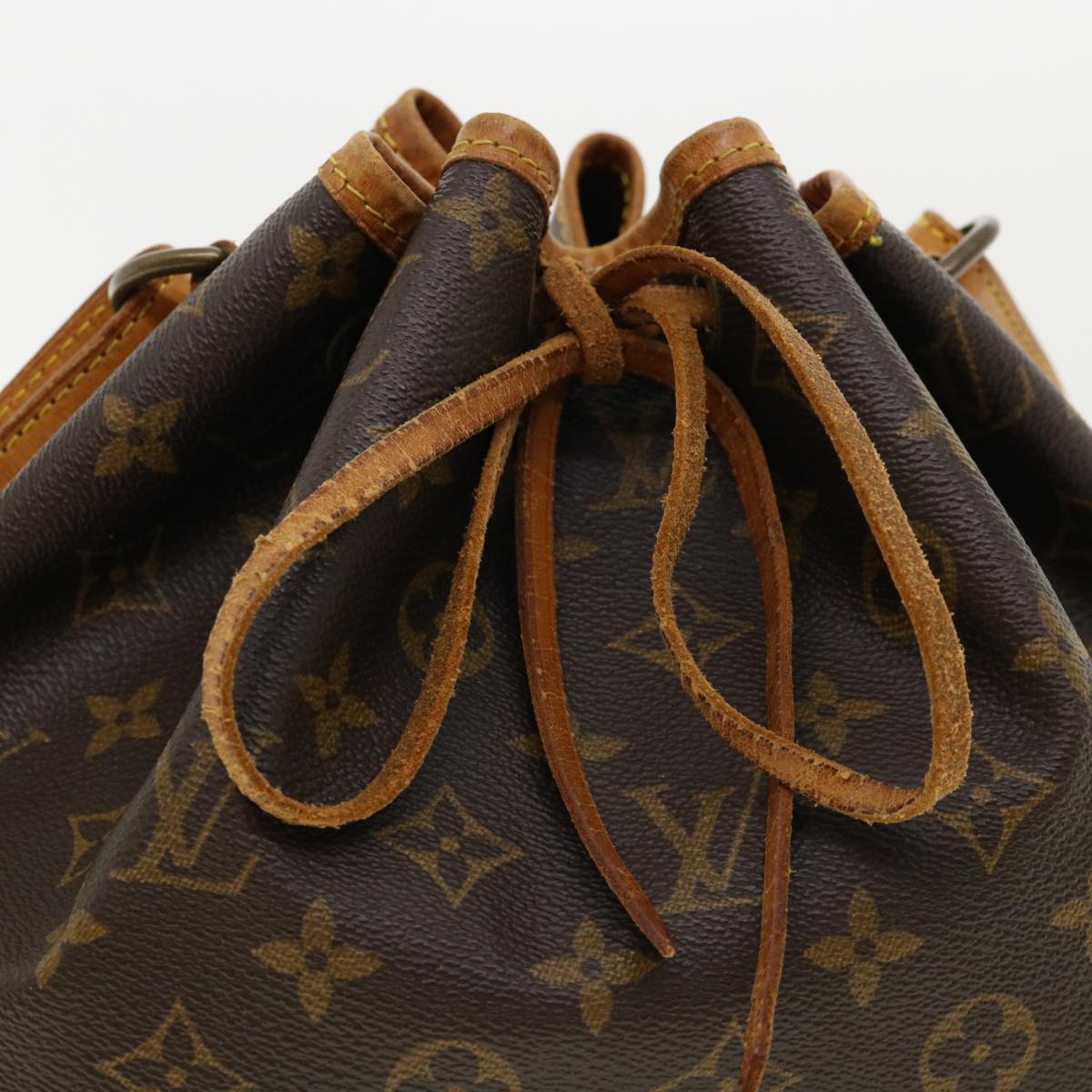 LOUIS VUITTON Monogram Petit Noe Shoulder Bag M42226 LV Auth 31912