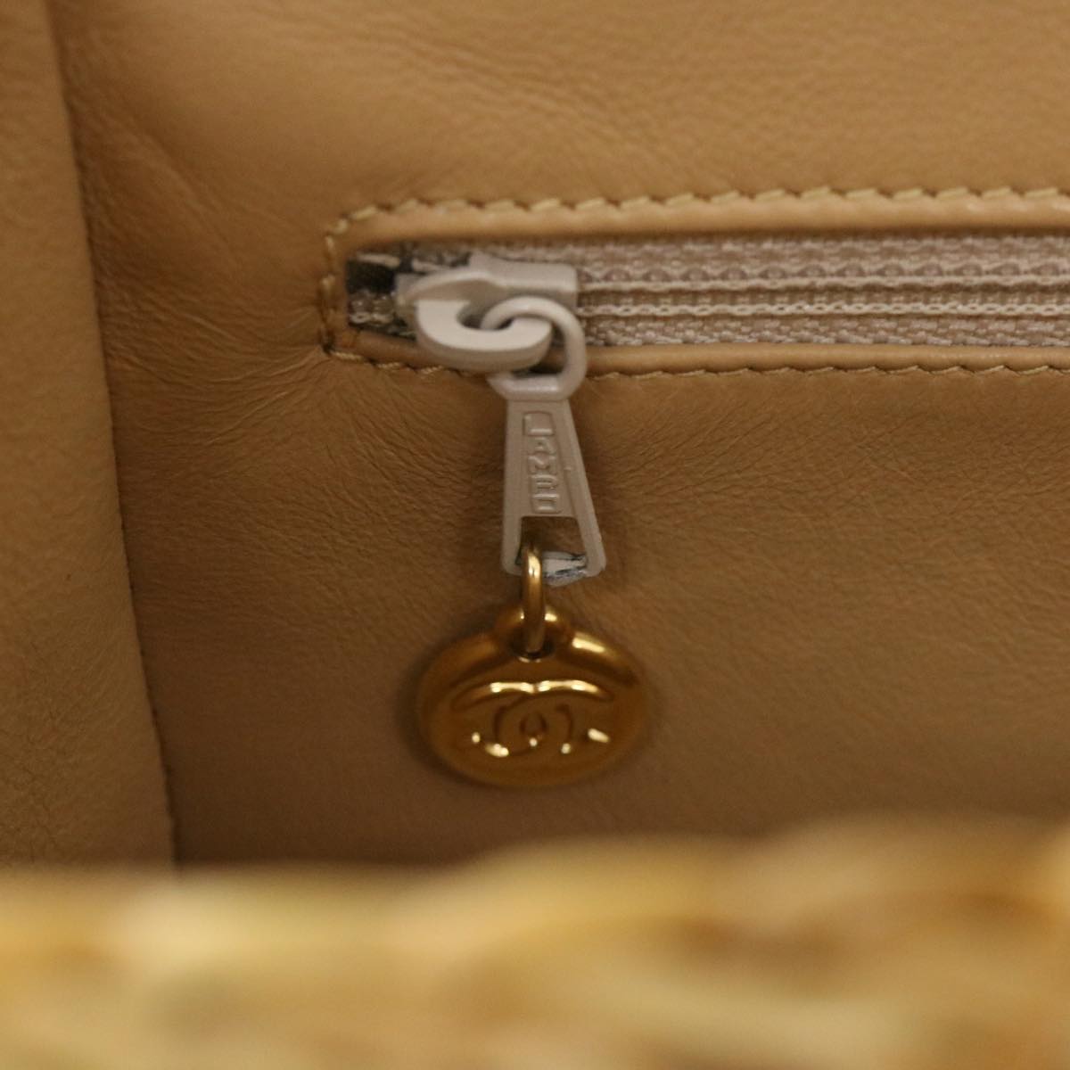 CHANEL Basket Chain Shoulder Bag Leather rattan Beige CC Auth 31932A