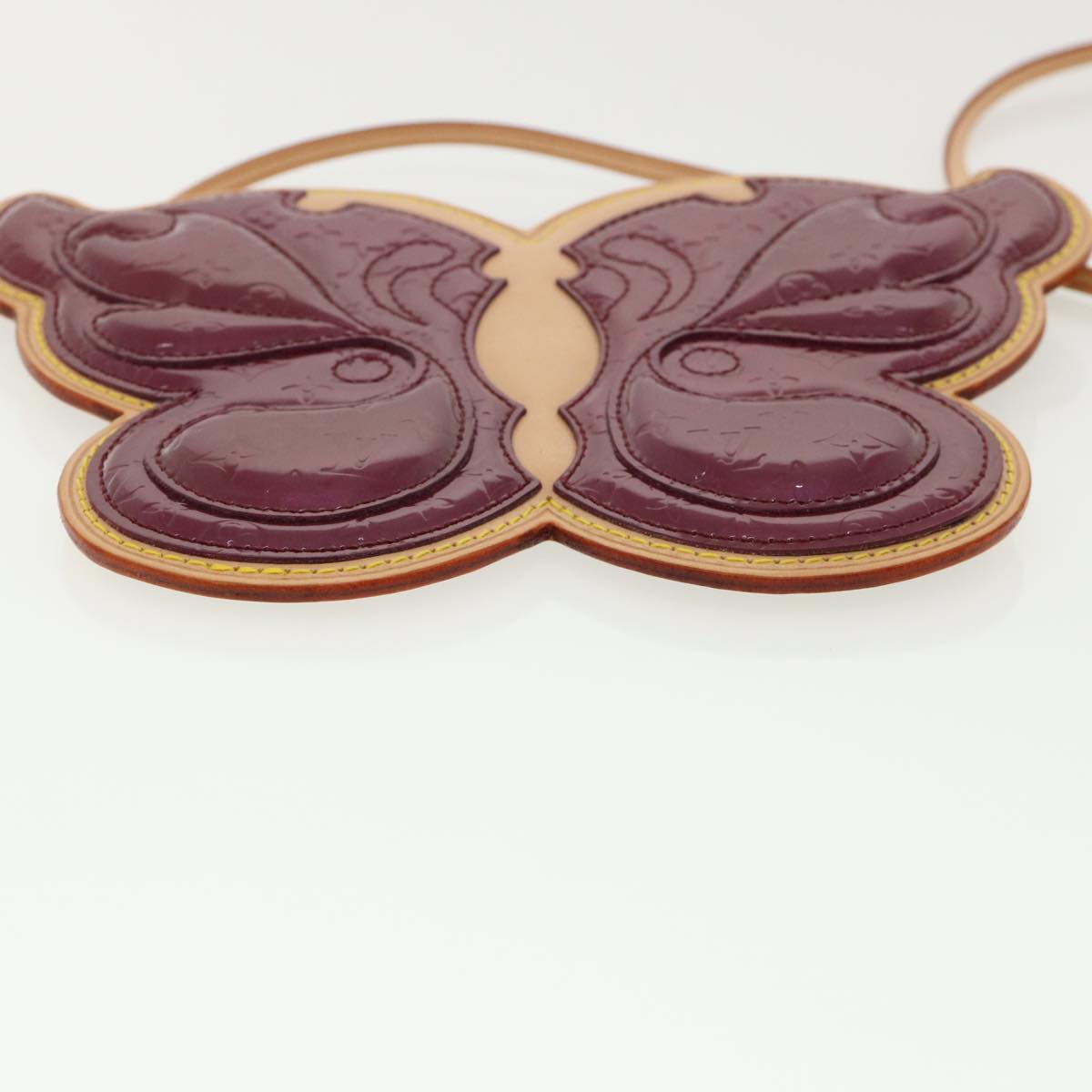 LOUIS VUITTON Vernis Pochette Butterfly Shoulder Bag Purple M92270 Auth 31970A