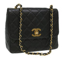 CHANEL Big Matelasse Turn Lock Shoulder Bag Caviar Skin Black CC Auth 32155A-1