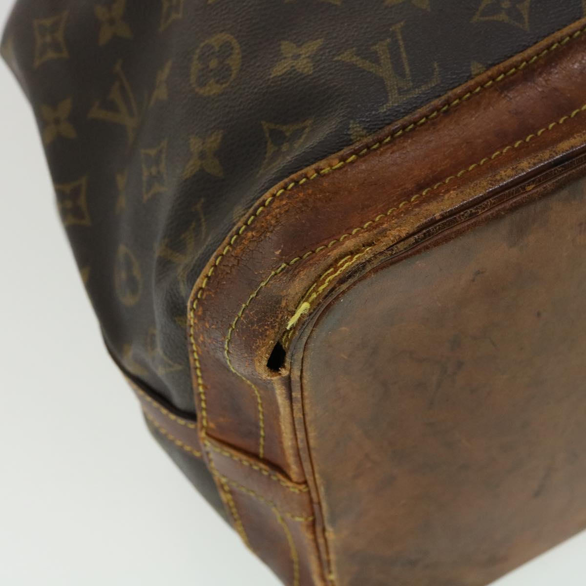 LOUIS VUITTON Monogram Noe Shoulder Bag M42224 LV Auth 32194