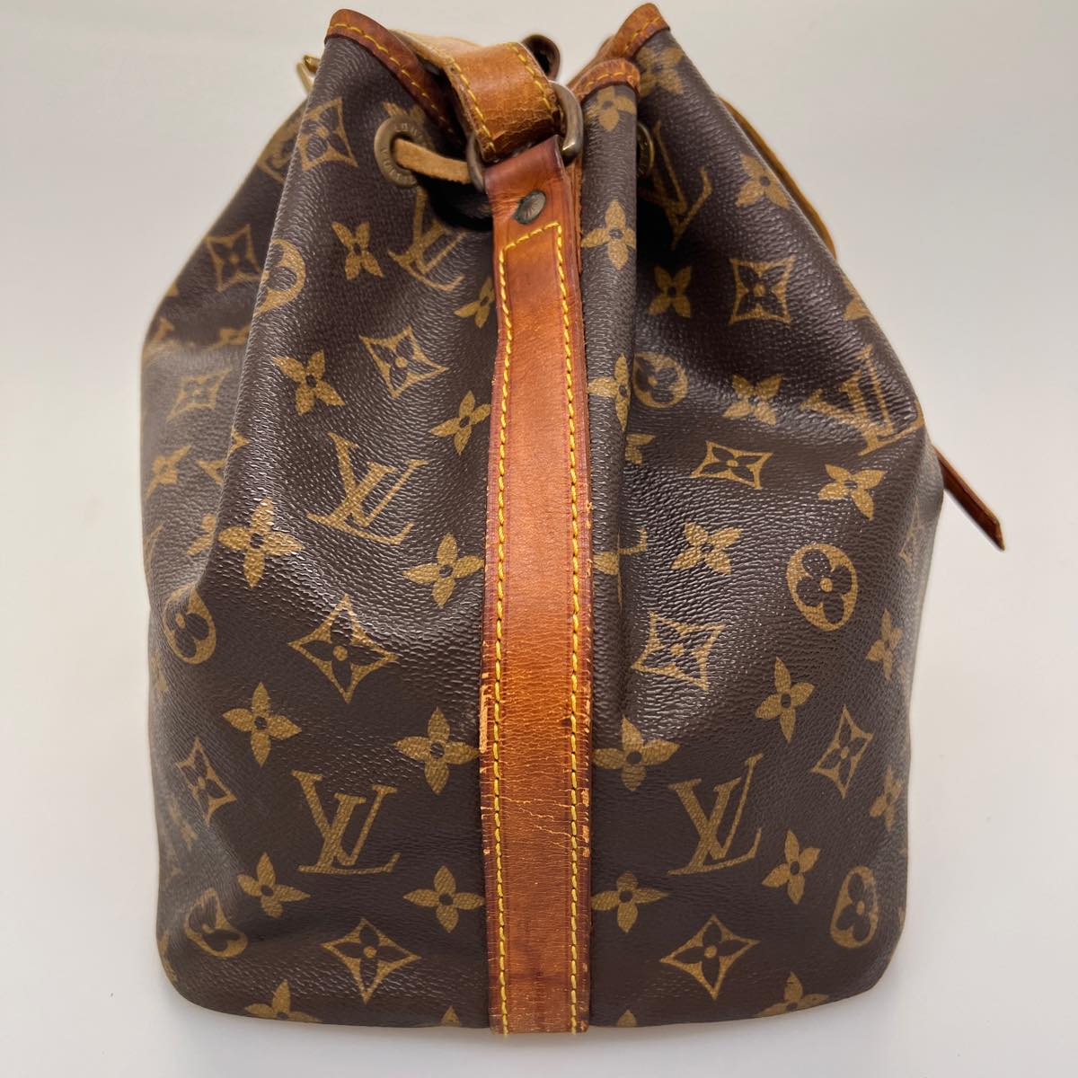 LOUIS VUITTON Monogram Petit Noe Shoulder Bag M42226 LV Auth 32195