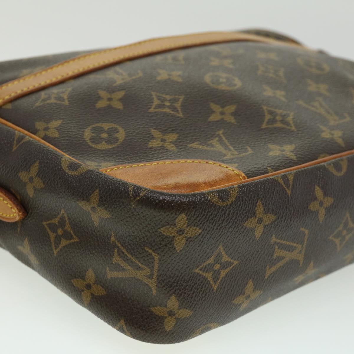 LOUIS VUITTON Monogram Trocadero 30 Shoulder Bag M51272 LV Auth 32267