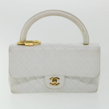 CHANEL Matelasse Pair Shoulder Bag Lamb Skin White CC Auth 32416A - 0