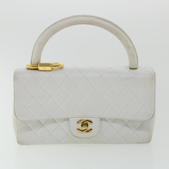 CHANEL Matelasse Pair Shoulder Bag Lamb Skin White CC Auth 32416A
