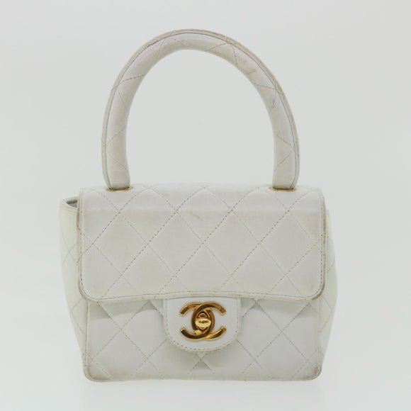 CHANEL Matelasse Pair Shoulder Bag Lamb Skin White CC Auth 32416A