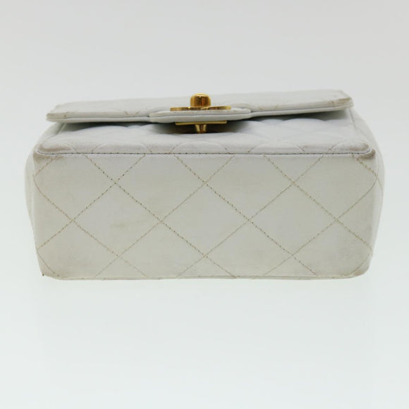 CHANEL Matelasse Pair Shoulder Bag Lamb Skin White CC Auth 32416A