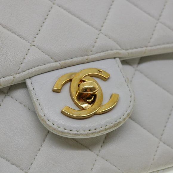 CHANEL Matelasse Pair Shoulder Bag Lamb Skin White CC Auth 32416A