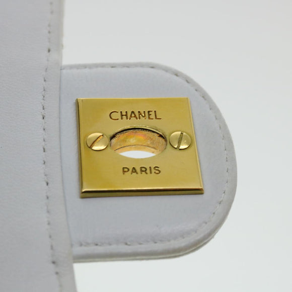 CHANEL Matelasse Pair Shoulder Bag Lamb Skin White CC Auth 32416A