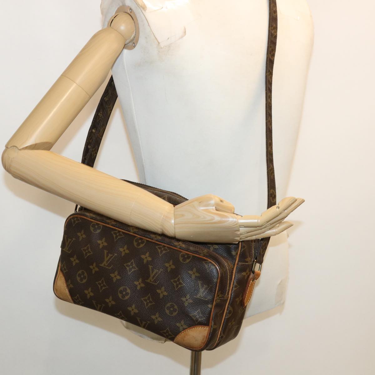 LOUIS VUITTON Monogram Nile Shoulder Bag M45244 LV Auth 32475