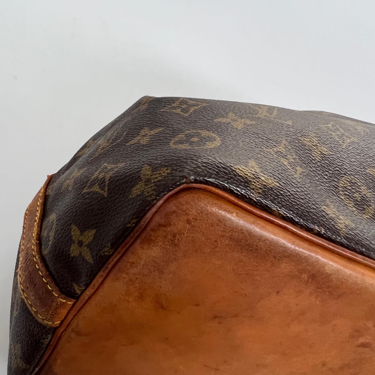 LOUIS VUITTON Monogram Petit Noe Shoulder Bag M42226 LV Auth 32554