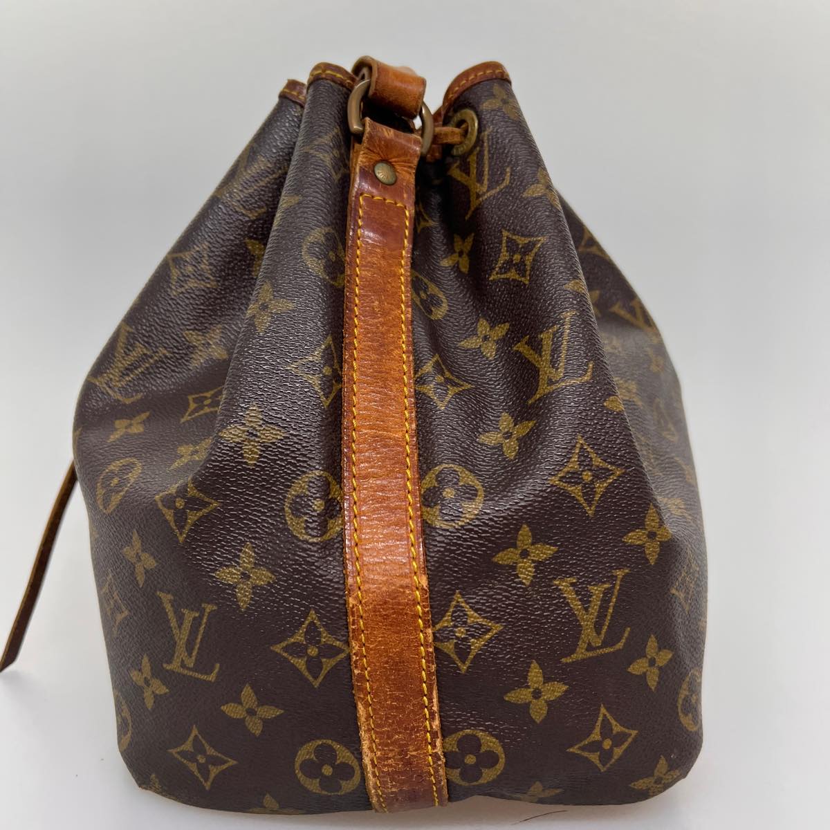 LOUIS VUITTON Monogram Petit Noe Shoulder Bag M42226 LV Auth 32554