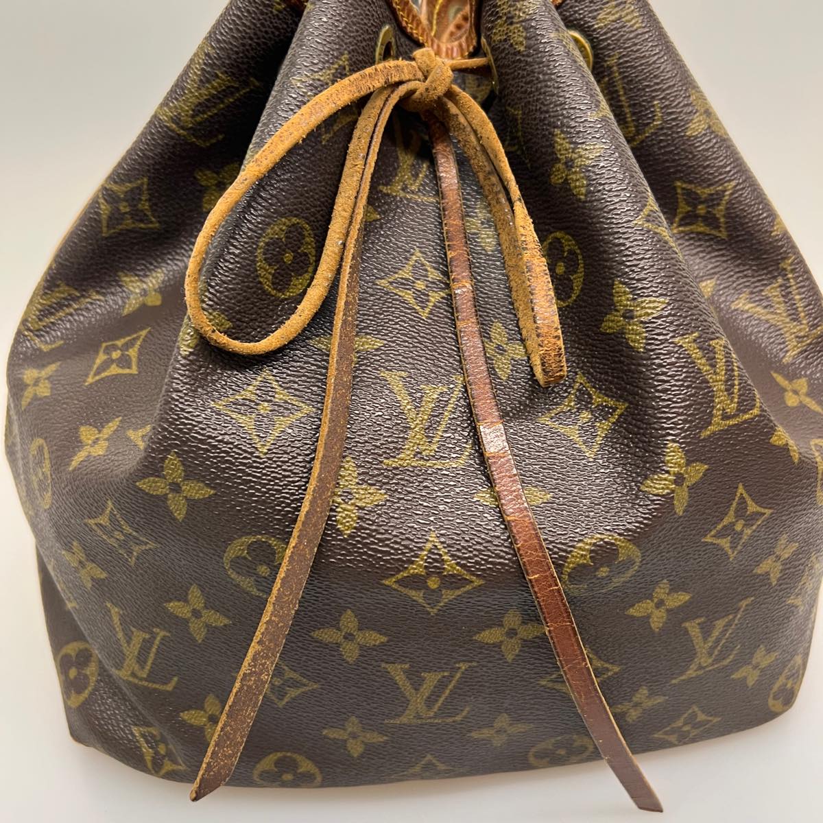 LOUIS VUITTON Monogram Petit Noe Shoulder Bag M42226 LV Auth 32554