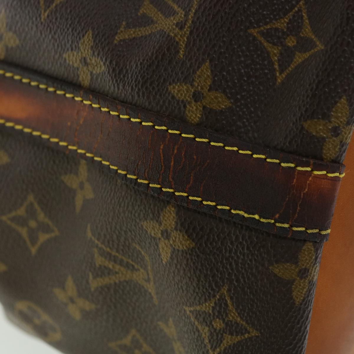 LOUIS VUITTON Monogram Petit Noe Shoulder Bag M42226 LV Auth 32733