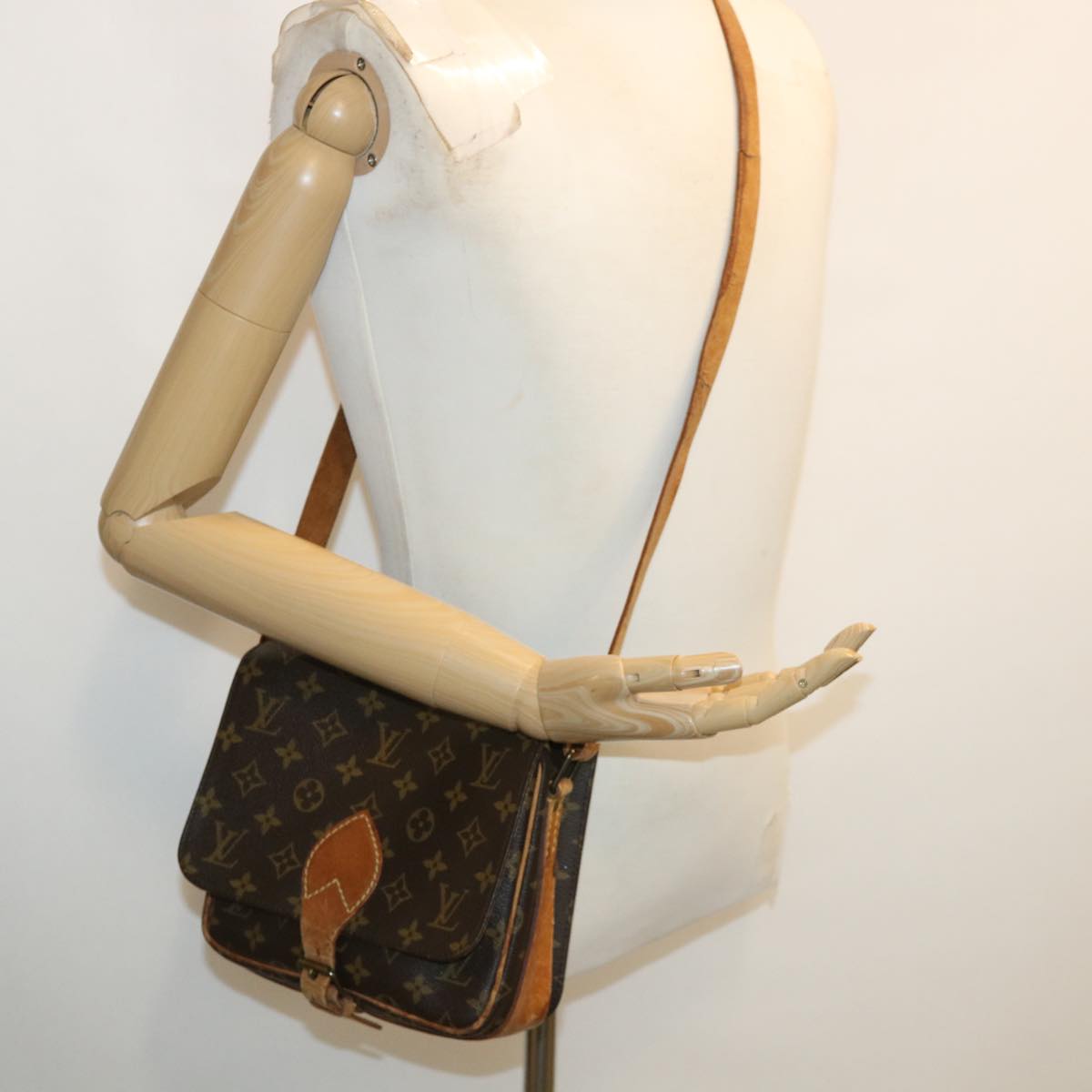 LOUIS VUITTON Monogram Cartouchiere GM Shoulder Bag M51252 LV Auth 32742