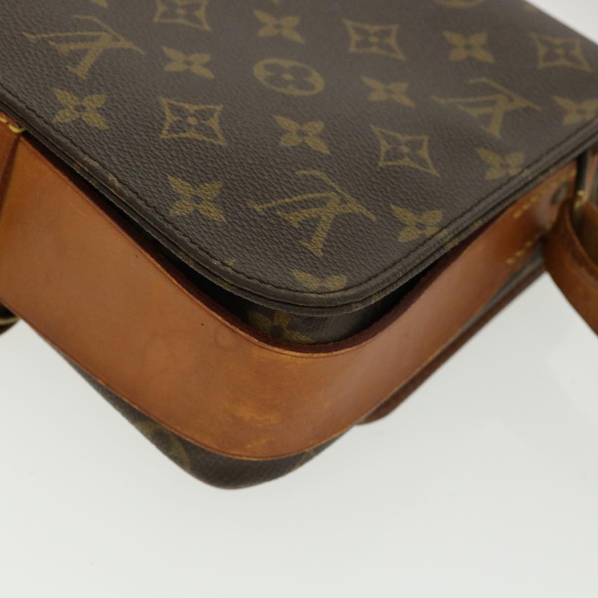 LOUIS VUITTON Monogram Cartouchiere MM Shoulder Bag M51253 LV Auth 32820