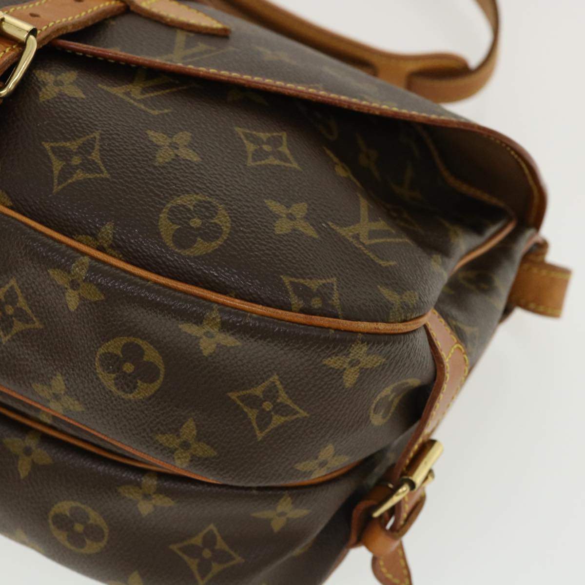 LOUIS VUITTON Monogram Saumur 30 Shoulder Bag M42256 LV Auth 32827