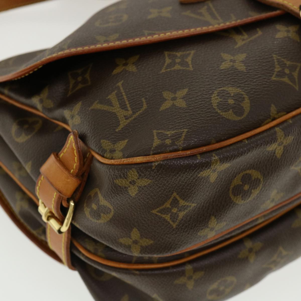 LOUIS VUITTON Monogram Saumur 30 Shoulder Bag M42256 LV Auth 32827