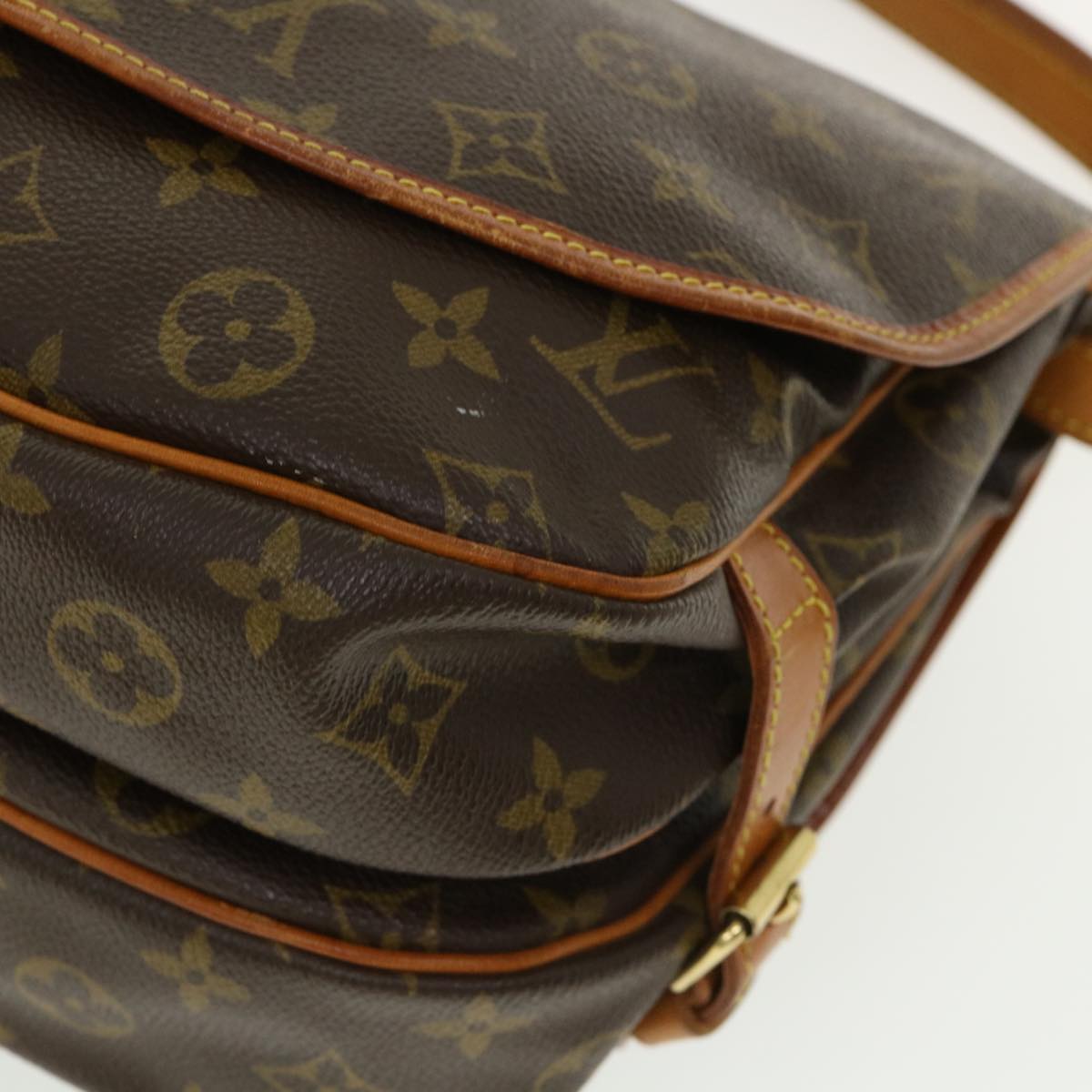 LOUIS VUITTON Monogram Saumur 30 Shoulder Bag M42256 LV Auth 32827