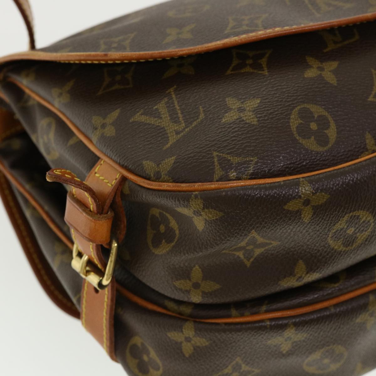 LOUIS VUITTON Monogram Saumur 30 Shoulder Bag M42256 LV Auth 32827