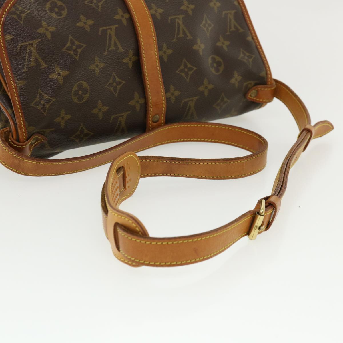 LOUIS VUITTON Monogram Saumur 30 Shoulder Bag M42256 LV Auth 32827