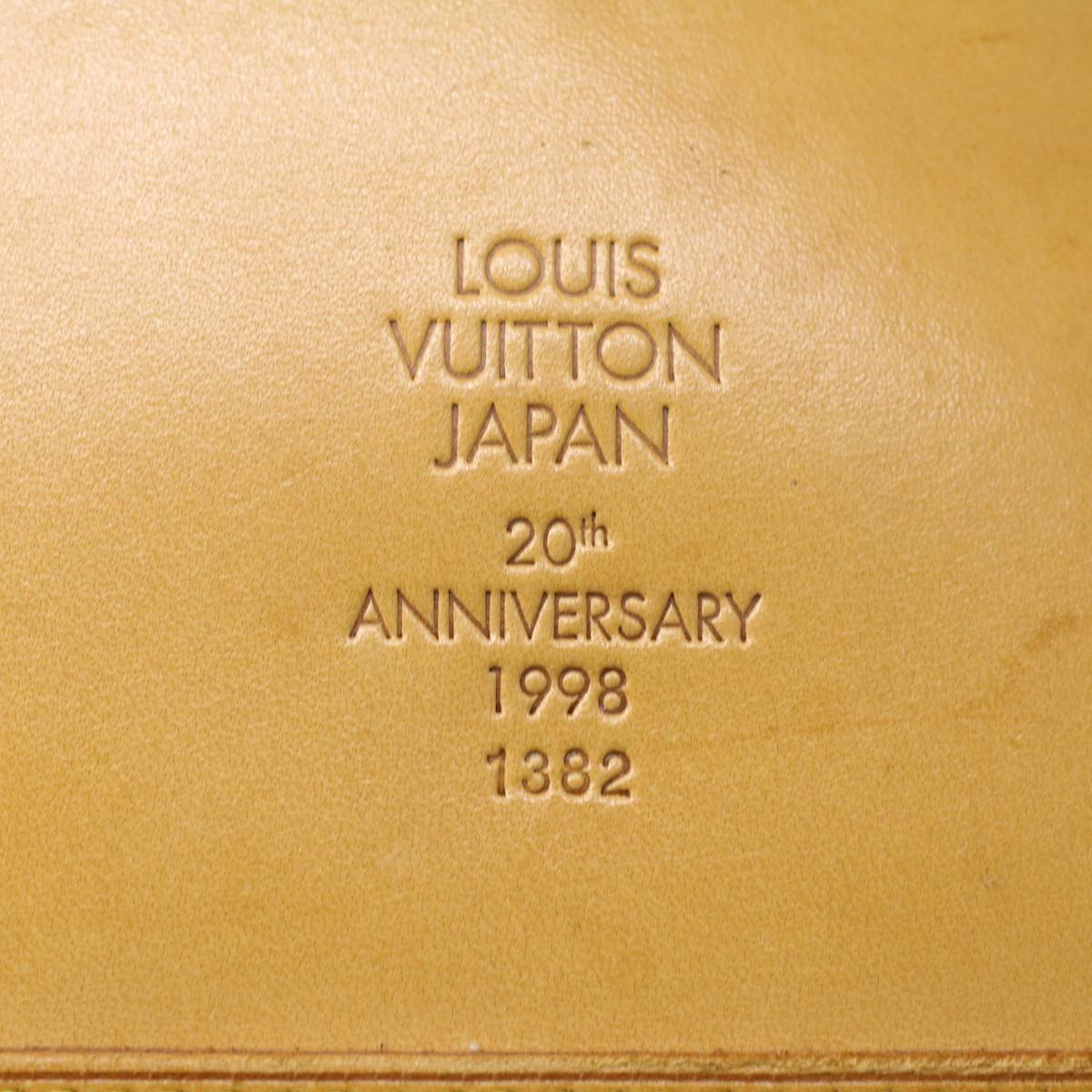LOUIS VUITTON Nomad Bucket PM Shoulder Bag Leather Beige M85001 LV Auth 32887