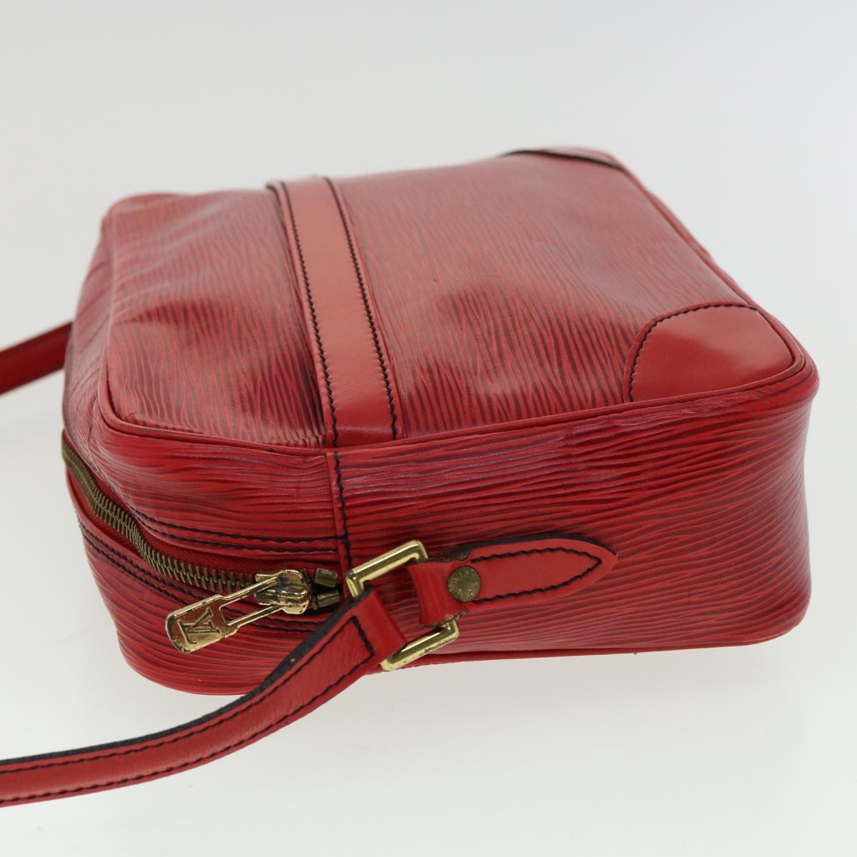 LOUIS VUITTON Epi Trocadero 27 Shoulder Bag Red M52317 LV Auth 32897