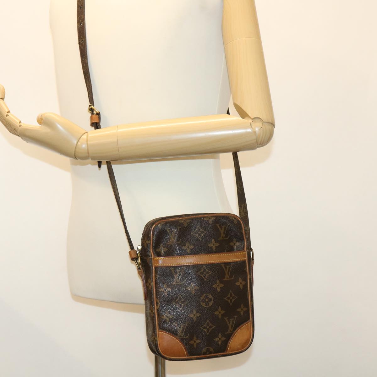 LOUIS VUITTON Monogram Danube Shoulder Bag M45266 LV Auth 33009