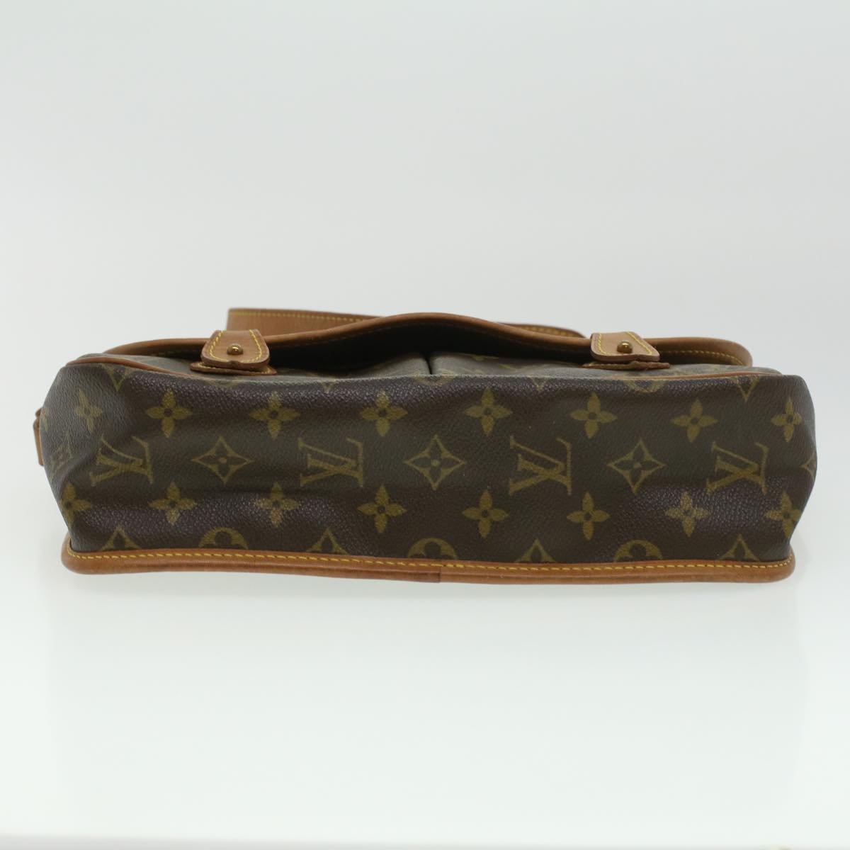 LOUIS VUITTON Monogram Gibeciere MM Shoulder Bag M42247 LV Auth 33257