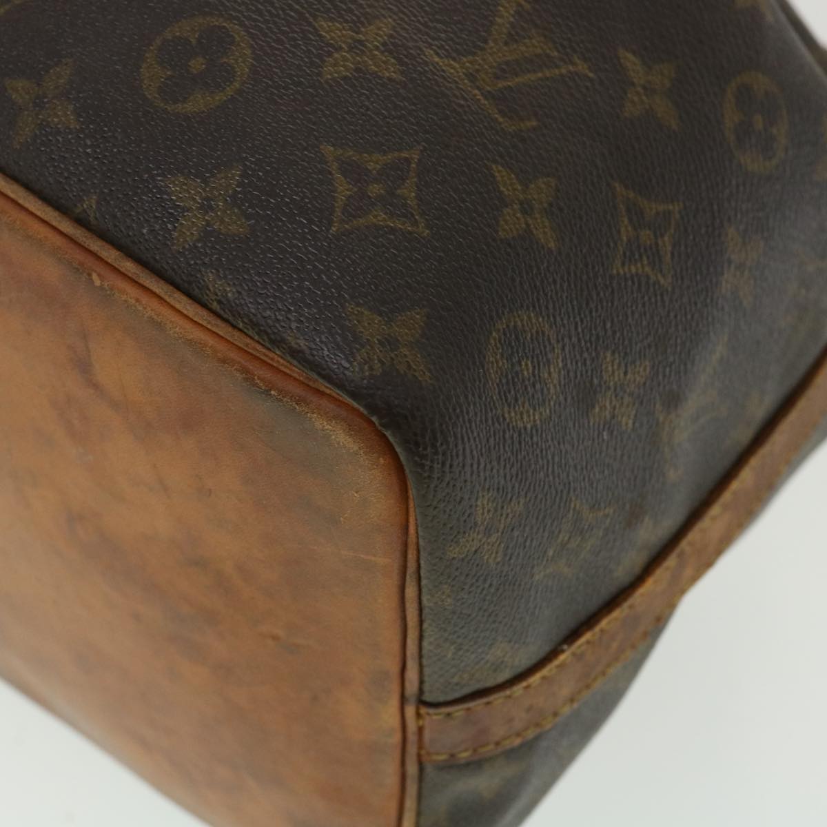 LOUIS VUITTON Monogram Petit Noe Shoulder Bag M42226 LV Auth 33402