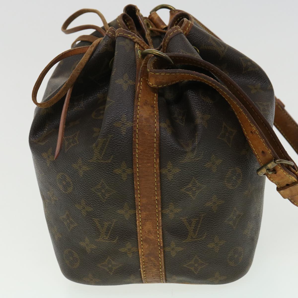 LOUIS VUITTON Monogram Petit Noe Shoulder Bag M42226 LV Auth 33402