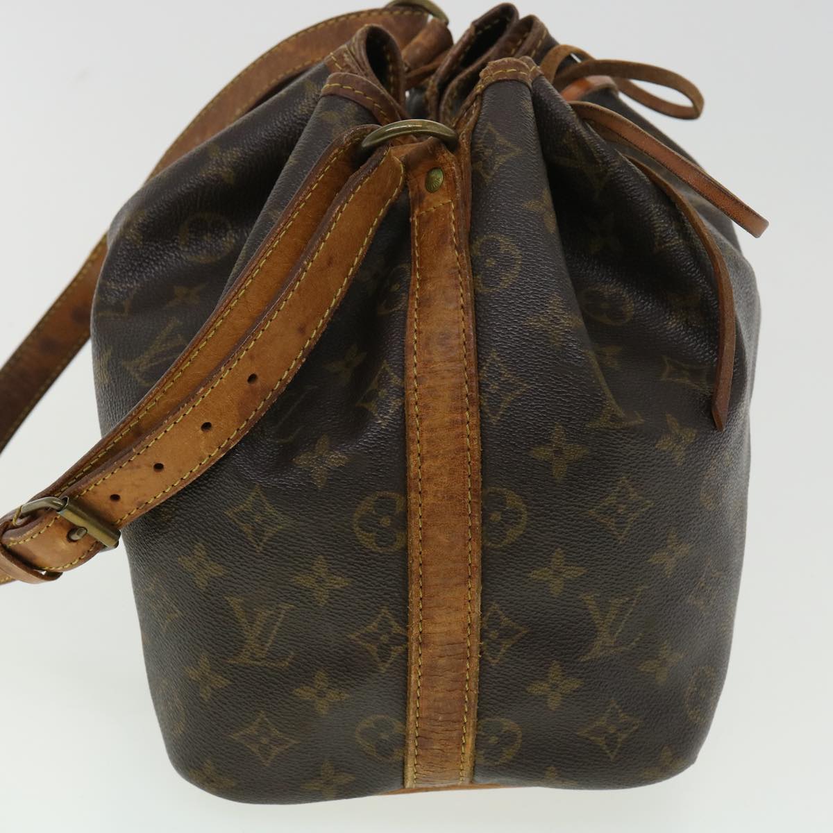 LOUIS VUITTON Monogram Petit Noe Shoulder Bag M42226 LV Auth 33402