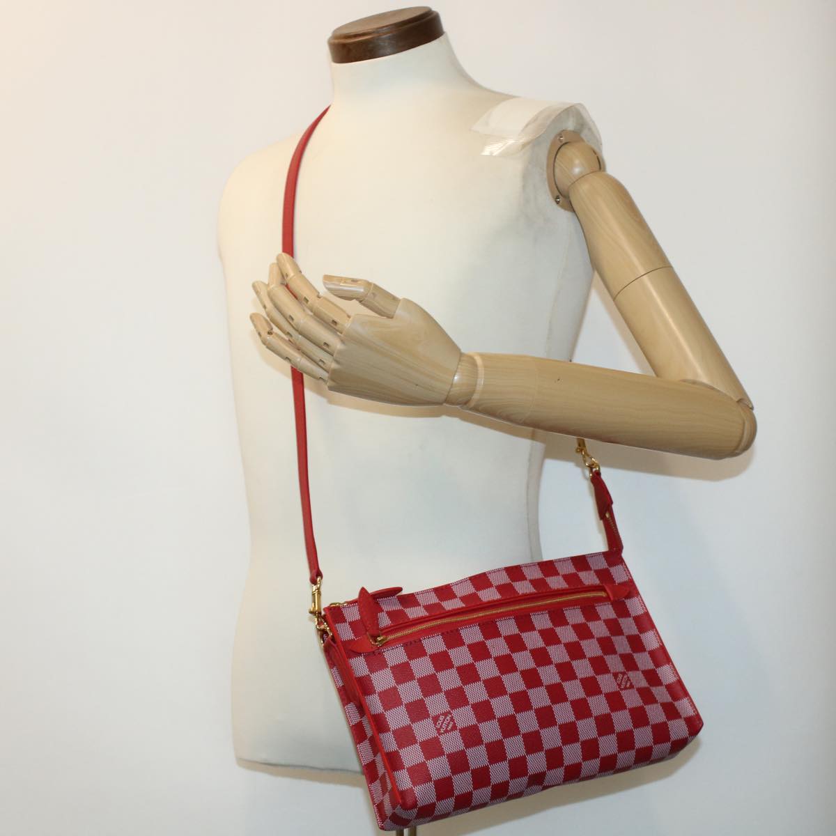 LOUIS VUITTON Damier Color Module Clutch Bag 2way Red N41306 LV Auth 33431A