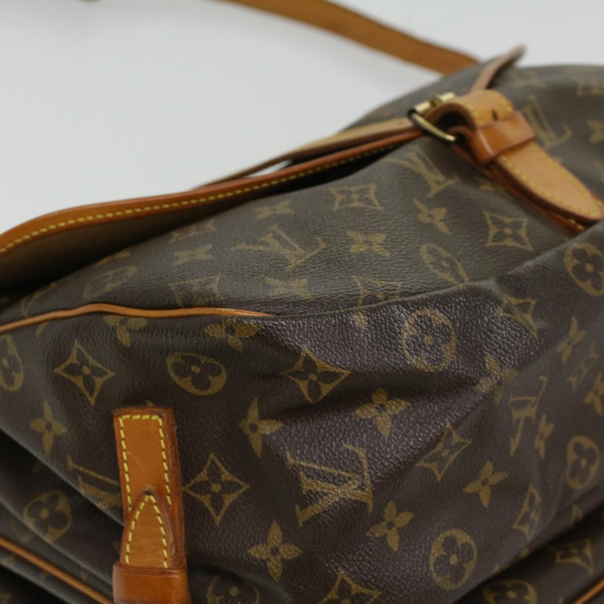 LOUIS VUITTON Monogram Saumur 35 Shoulder Bag M42254 LV Auth 33684