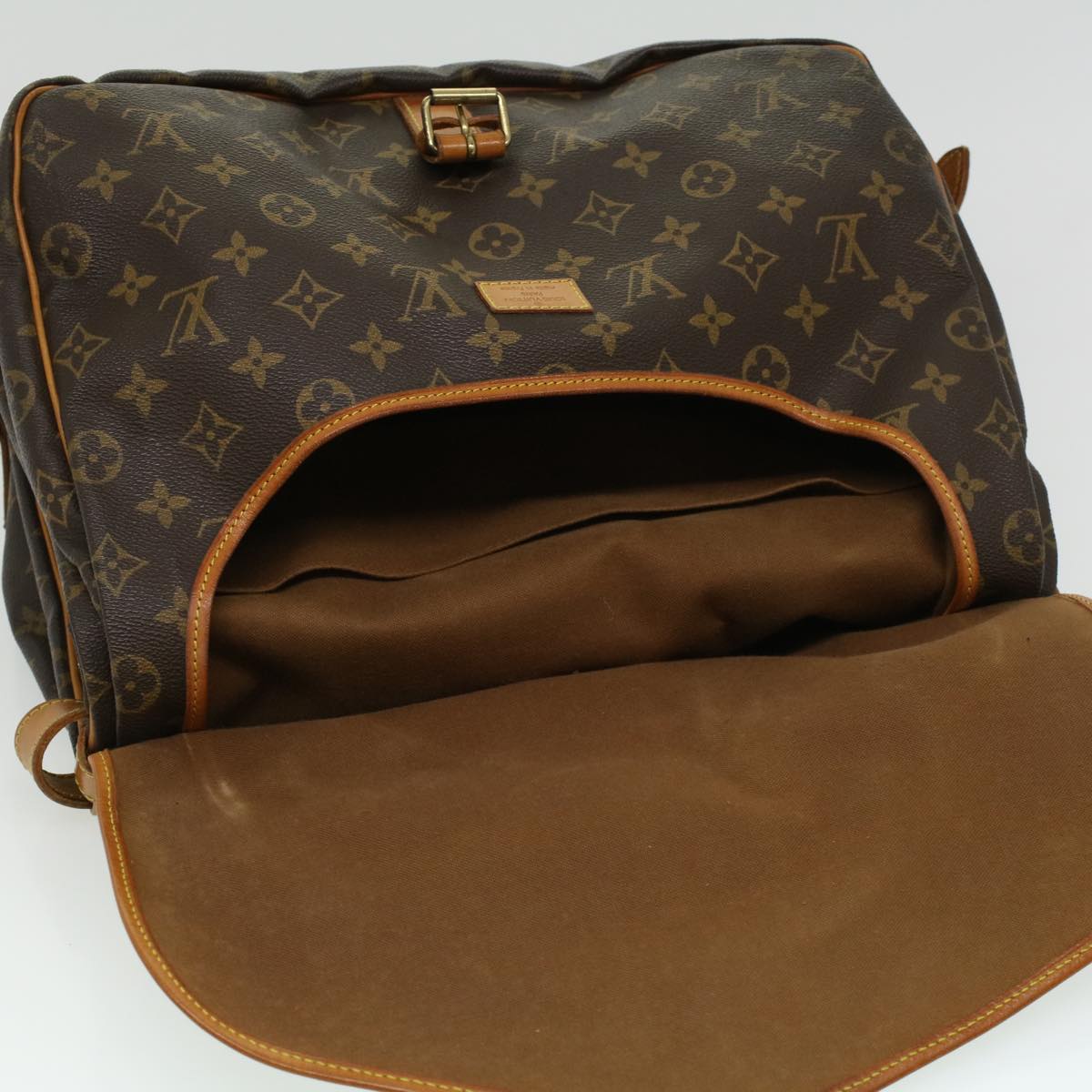 LOUIS VUITTON Monogram Saumur 35 Shoulder Bag M42254 LV Auth 33684