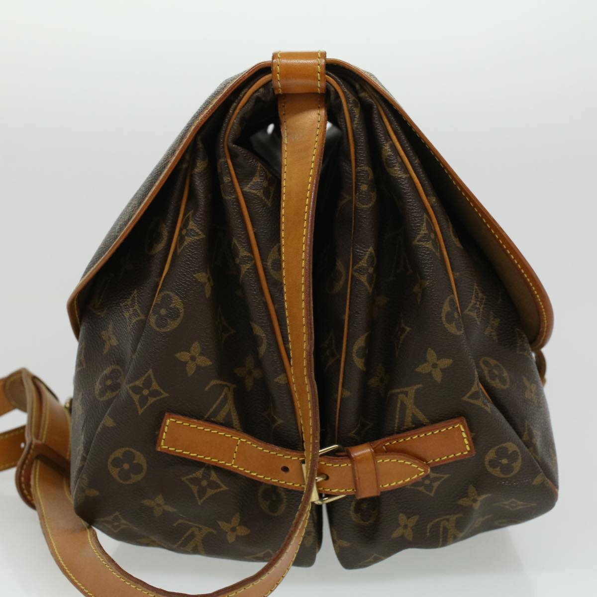 LOUIS VUITTON Monogram Saumur 35 Shoulder Bag M42254 LV Auth 33684