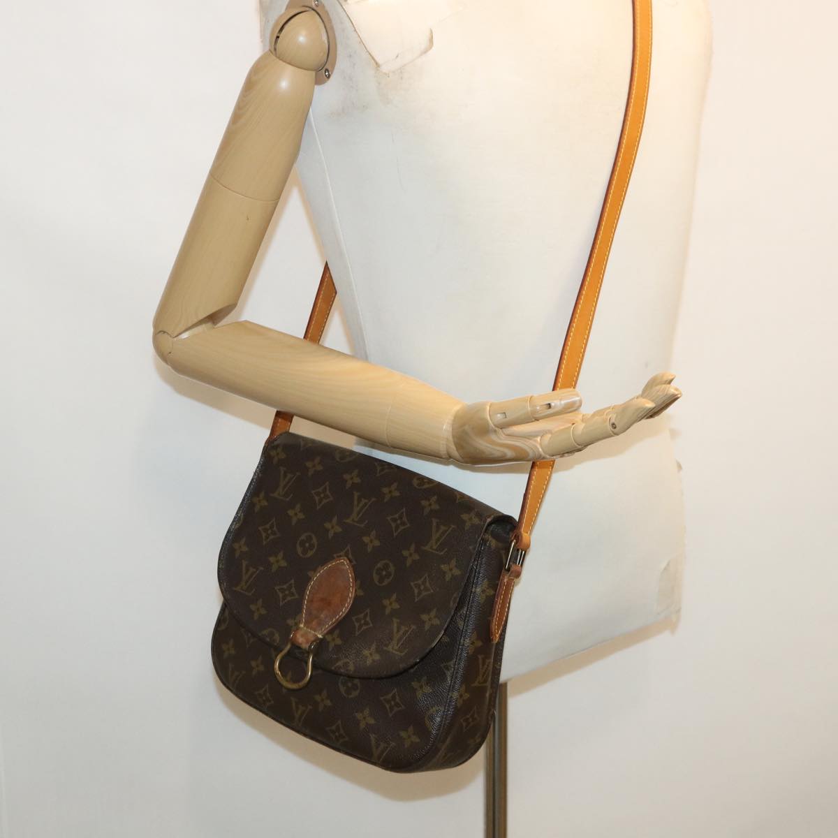 LOUIS VUITTON Monogram Saint Cloud GM Shoulder Bag M51242 LV Auth 33745