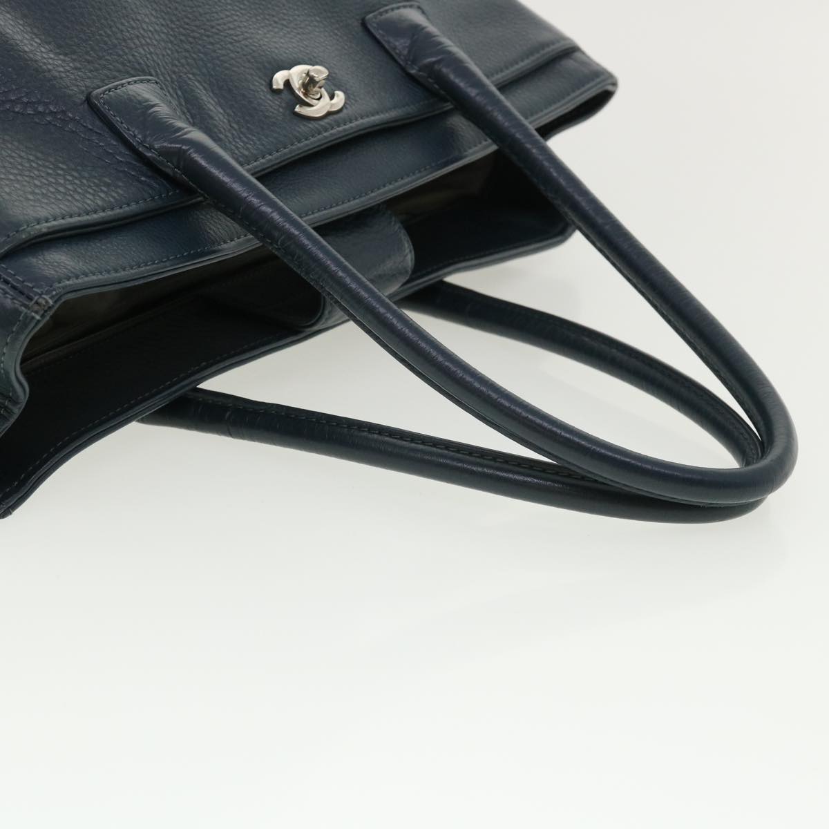 CHANEL Turn Lock Shoulder Bag Leather Blue CC Auth 33945