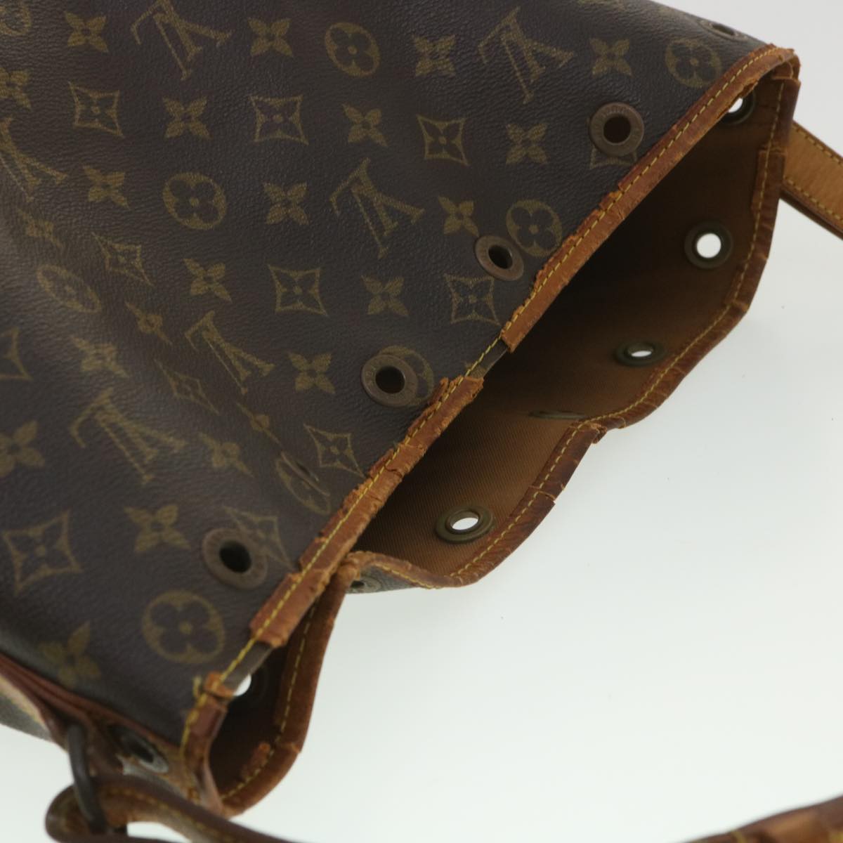 LOUIS VUITTON Monogram Noe Shoulder Bag M42224 LV Auth 34173