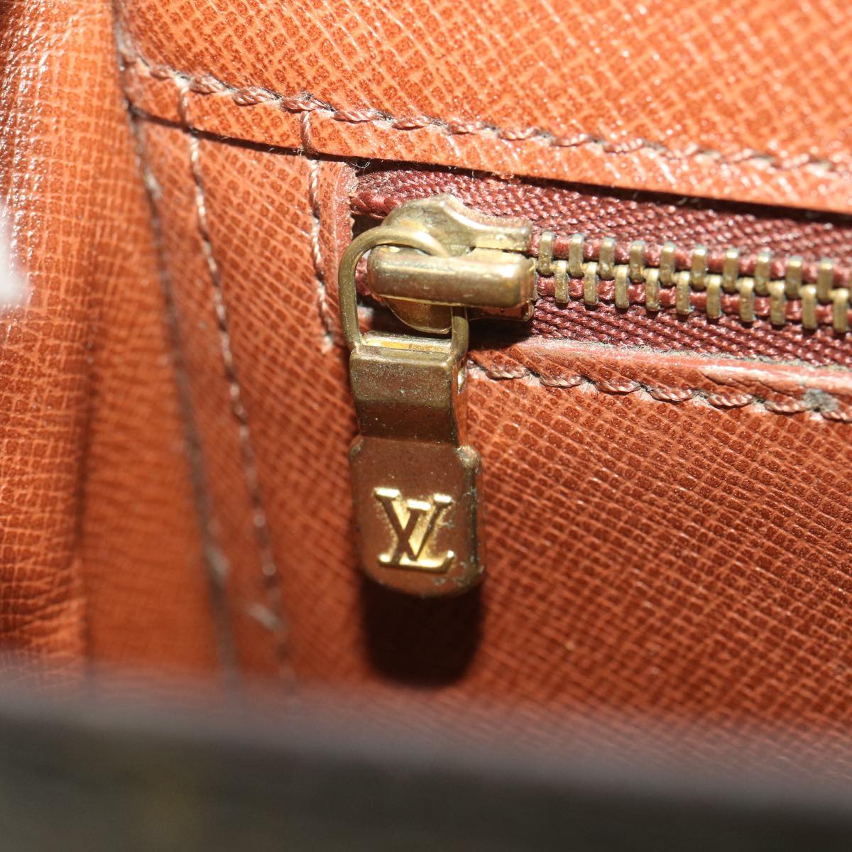 LOUIS VUITTON Monogram Saint Cloud GM Shoulder Bag M51242 LV Auth 34201