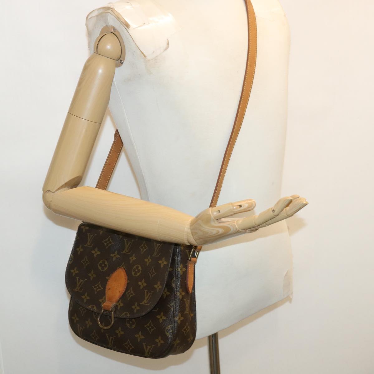 LOUIS VUITTON Monogram Saint Cloud GM Shoulder Bag M51242 LV Auth 34352