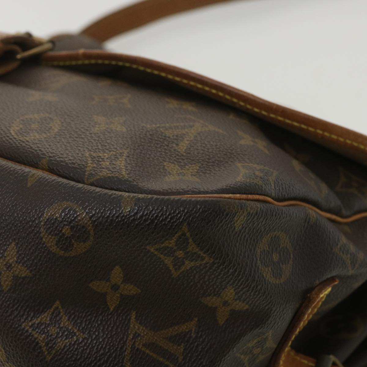 LOUIS VUITTON Monogram Saumur 35 Shoulder Bag M42254 LV Auth 34593