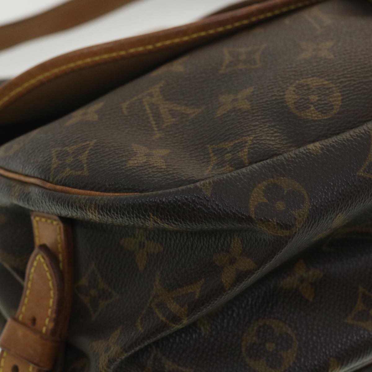 LOUIS VUITTON Monogram Saumur 35 Shoulder Bag M42254 LV Auth 34593