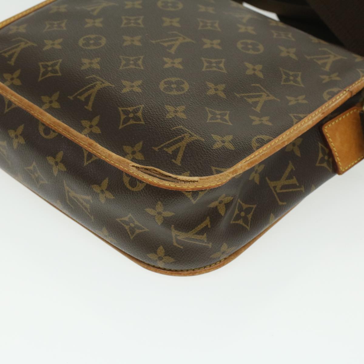 LOUIS VUITTON Monogram Messenger Bosphore PM Shoulder Bag M40106 LV Auth 35322