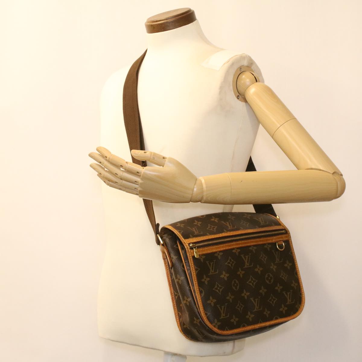 LOUIS VUITTON Monogram Messenger Bosphore PM Shoulder Bag M40106 LV Auth 35322