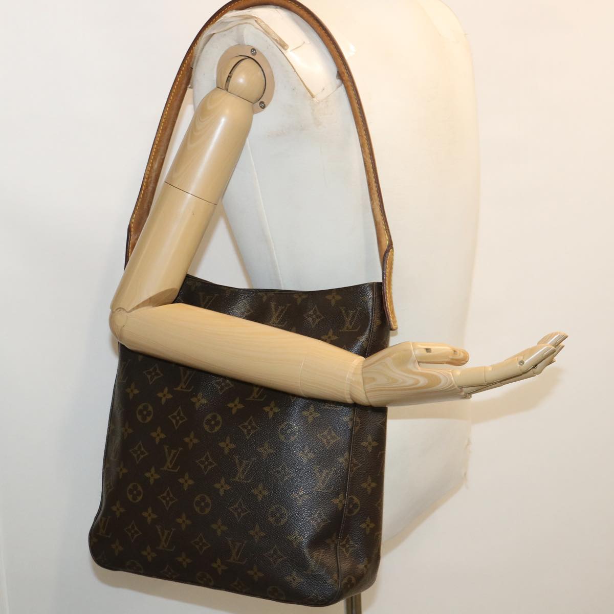 LOUIS VUITTON Monogram Looping GM Shoulder Bag M51145 LV Auth 35371